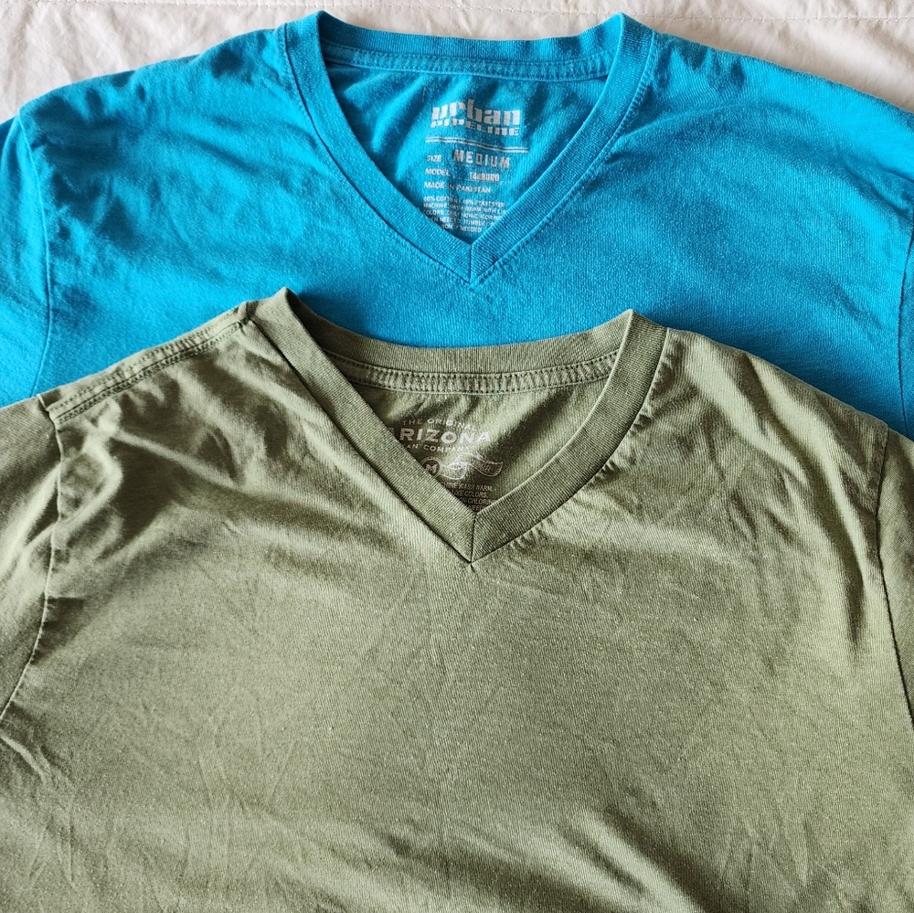 2 v-neck tees - Picture 9 of 9
